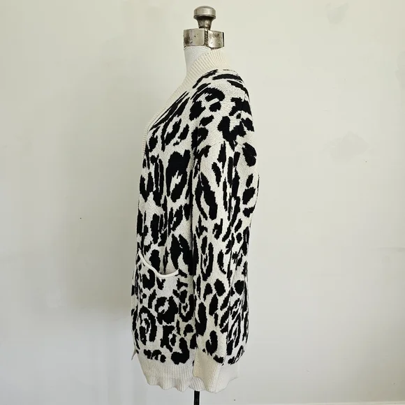 Who what wear animal print open front cardigan size LARGE - Picture 7 of 10